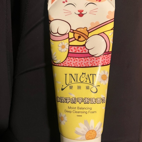 Unicat Moist Balancing Deep Cleansing Foam 🐱🌻 - Picture 3 of 5